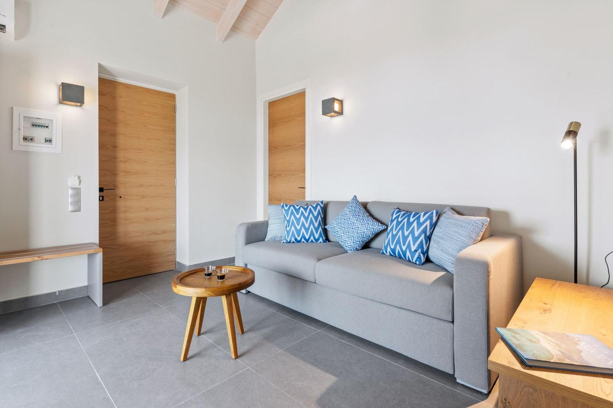 Blue Symphony Suites Apartments Nikiana Eksteriør billede